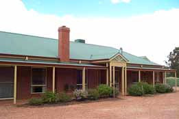Lynnevale Estate - Kingaroy Accommodation 1