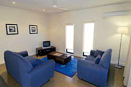 Mirrabooka Units - Kingaroy Accommodation 1