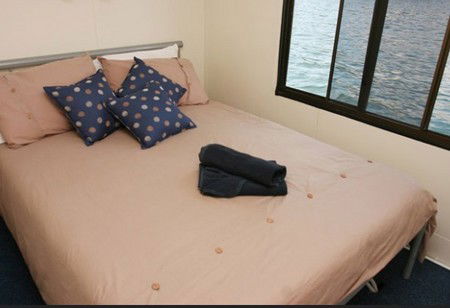 Boyds Bay Houseboat Holidays - Kingaroy Accommodation 4