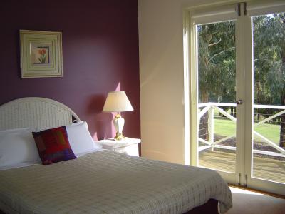 Gallery Apartments - Kingaroy Accommodation 3