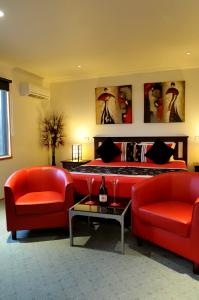 Venus Bay Getaways - Kingaroy Accommodation 1
