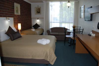 Venus Bay Getaways - Kingaroy Accommodation 3