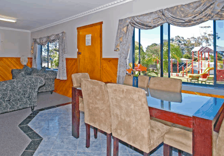 Homelea Accommodation Apartments - Kingaroy Accommodation 4