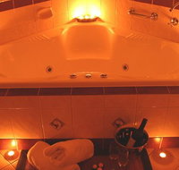 Anglesea Overboard Seaside Cottage - Kingaroy Accommodation