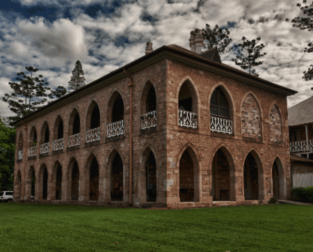 Old Bishopsbourne Chapel - Kingaroy Accommodation