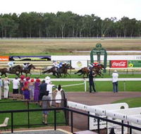 Pinjarra Race Club - Kingaroy Accommodation