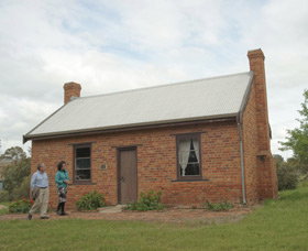 Sandalwood Yards And Tipperary School - Kingaroy Accommodation 0
