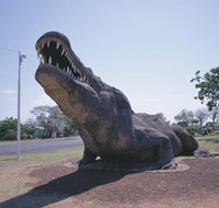 Crocodile Statue - Kingaroy Accommodation
