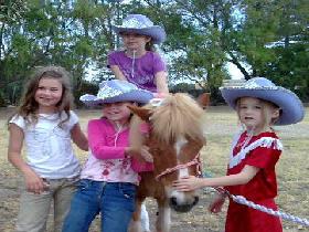 Amberainbow Pony Rides - Kingaroy Accommodation 0