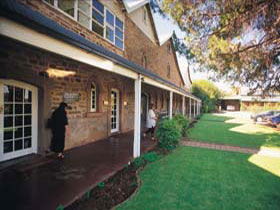Annies Lane - Kingaroy Accommodation 0