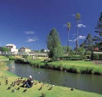Strathalbyn Market - Kingaroy Accommodation