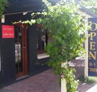 Craneford Wines - Kingaroy Accommodation