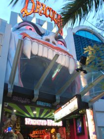 Draculas Haunted House - Kingaroy Accommodation 0