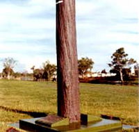 The Flood Memorial or The Stump - Kingaroy Accommodation