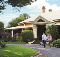 Historical Walk Through Russell Street - Kingaroy Accommodation