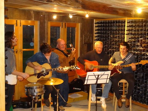 Munari Wines - Kingaroy Accommodation 3