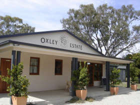 Ciavarella Oxley Estate Winery - Kingaroy Accommodation 0