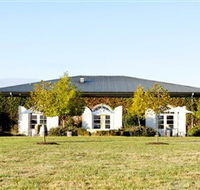 Dominique Portet - Kingaroy Accommodation