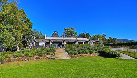 GREENSTONE VINEYARDS - Kingaroy Accommodation 1