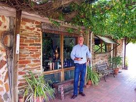 Stephen John Wines - Kingaroy Accommodation 0