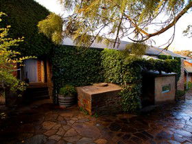 Henschke Cellars - Kingaroy Accommodation 2