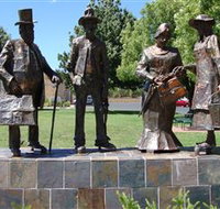 Dad Dave Mum and Mabel - Kingaroy Accommodation
