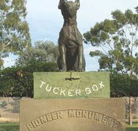 The Dog on the Tucker Box - Kingaroy Accommodation