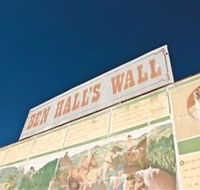 Ben Hall Wall - Kingaroy Accommodation