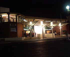 Bathurst Memorial Entertainment Centre - Kingaroy Accommodation 0