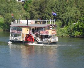 Hawkesbury Paddlewheeler - Kingaroy Accommodation 0