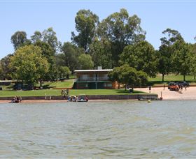 Griffith Boat Club - Kingaroy Accommodation 1