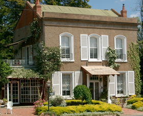 Antique Corner And Objects De Art - Kingaroy Accommodation 0