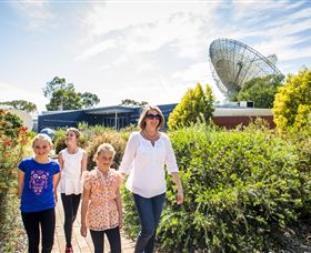 CSIRO Parkes Radio Telescope - Kingaroy Accommodation 4