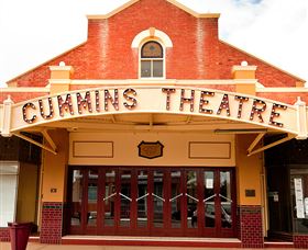 Merredin Cummins Theatre - Kingaroy Accommodation 1