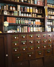 Dow's Pharmacy - Kingaroy Accommodation 1
