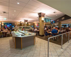 Hellenic Club Of Canberra - Kingaroy Accommodation 2