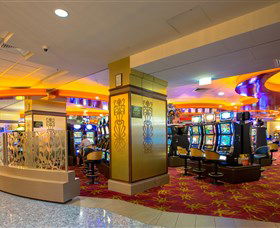 Hellenic Club Of Canberra - Kingaroy Accommodation 1