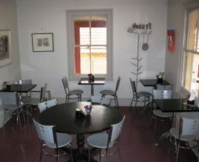 Ben Roberts Cafe And Gallery - Kingaroy Accommodation 1