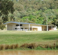 Razorback Ridge Wines - Kingaroy Accommodation