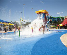 Wet 'n' Wild Sydney - Kingaroy Accommodation 5