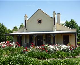 Quondong Cottage - Kingaroy Accommodation 0