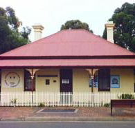 Dredges Cottage - Kingaroy Accommodation