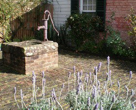 Experiment Farm Cottage - Kingaroy Accommodation 3