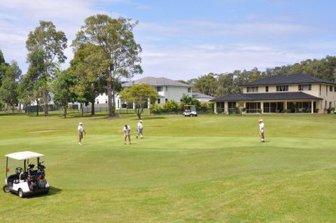 Emerald Downs Golf Course - Kingaroy Accommodation 3