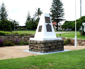 Dunwich War Memorial - Kingaroy Accommodation 0