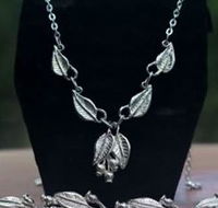 Australian Wildflower Jewellery Gallery - Kingaroy Accommodation