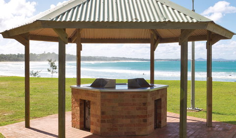 Woolgoolga Beach And Headland - Kingaroy Accommodation 3