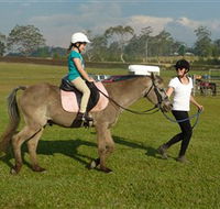 Port Macquarie Horse Riding Centre - Kingaroy Accommodation