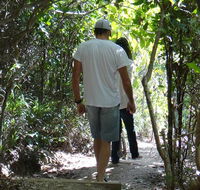 Three Sisters walking track - Kingaroy Accommodation