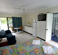 Tropical Palms Inn - Kingaroy Accommodation